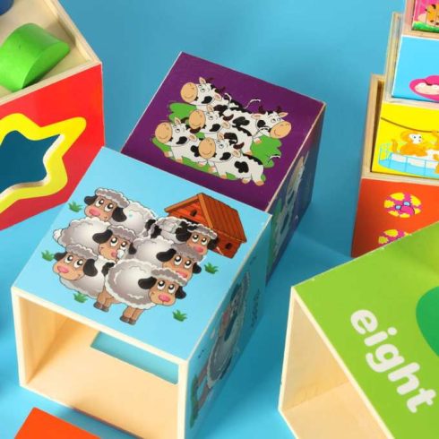 Fa oktatótorony alakválogató, számolás tanuláshoz, 71 cm, XXL